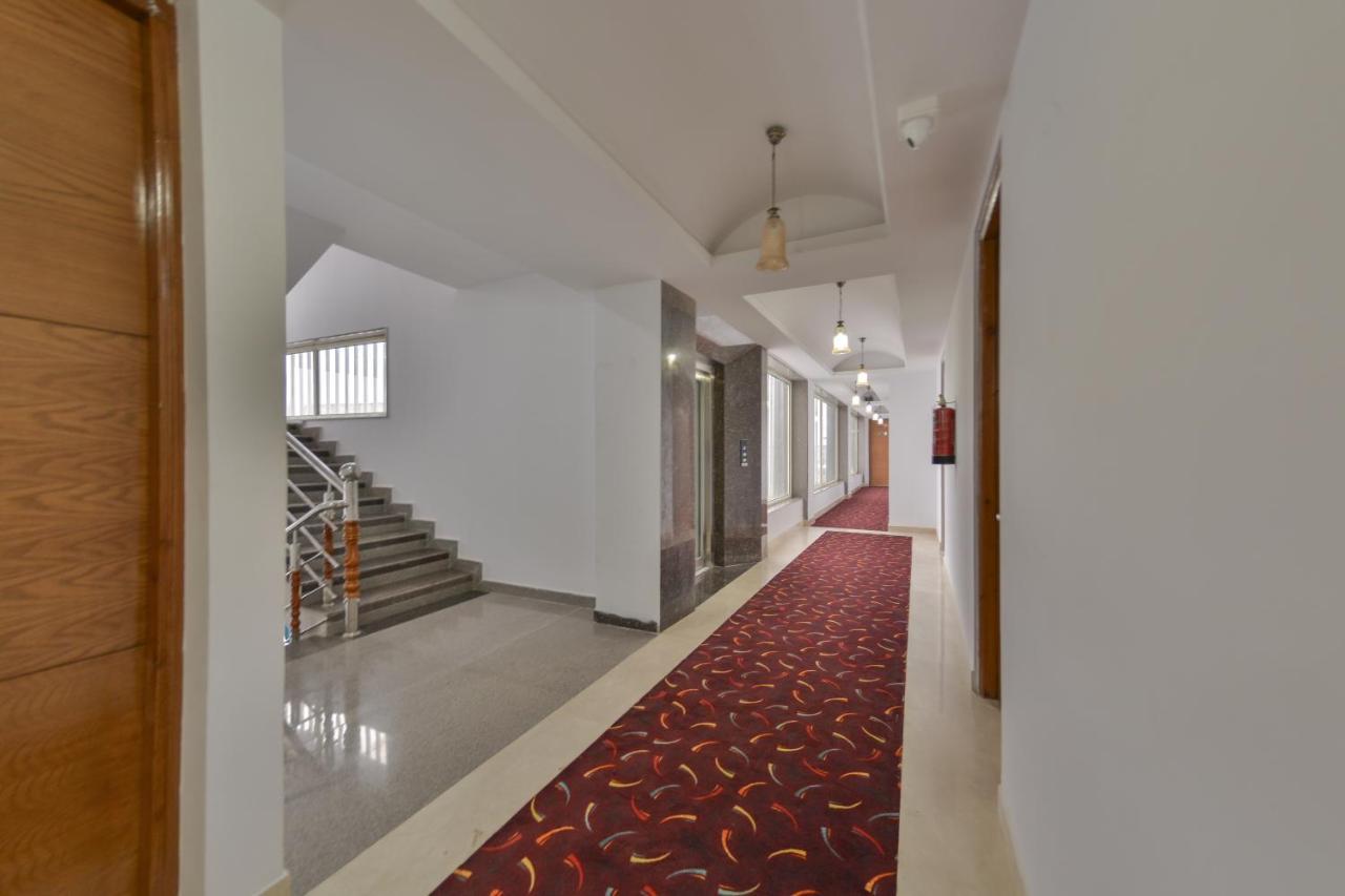 Hotel The Montreal Telbal ภายนอก รูปภาพ